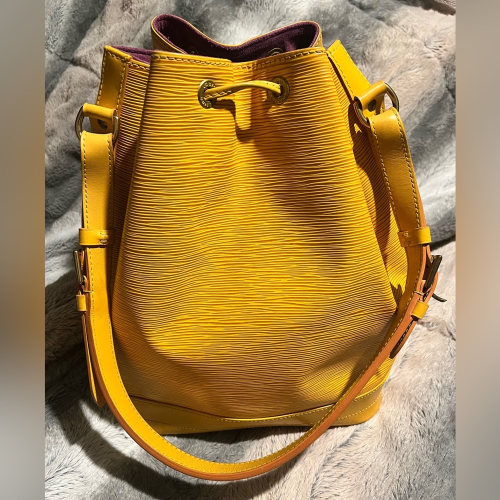 💛Louis Vuitton Yellow Noe GM - Picture 2 of 9